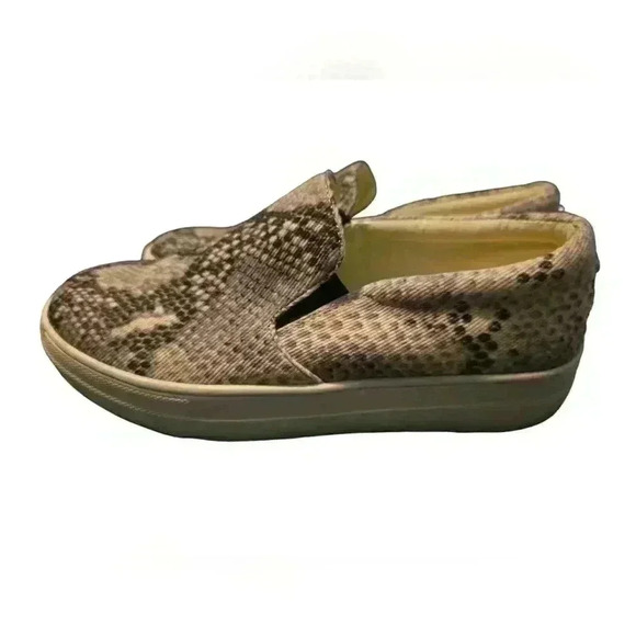 Faux Snake Skin Canvas Slip on Shoes, Steve Madden, Size 7m - Picture 1 of 6